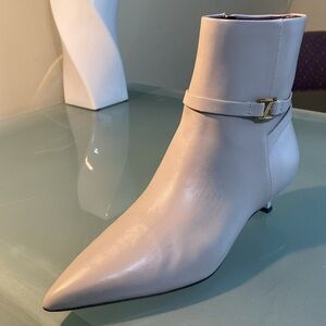 Franco Sarto Boots Franco Sarto Leather Pointed Toe Kitten Heel Booties Size 6.5